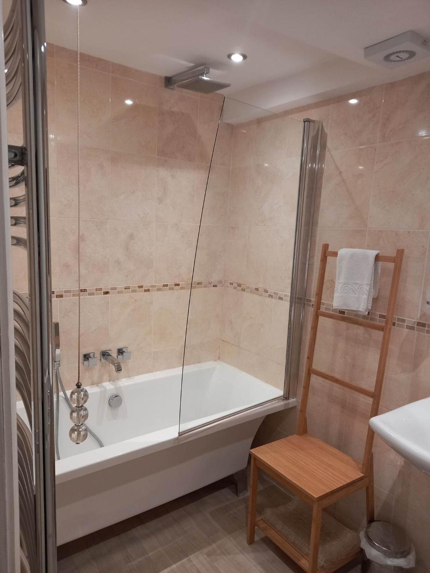 Virginia Cottage Guest House Боунес-он-Уиндермер Экстерьер фото