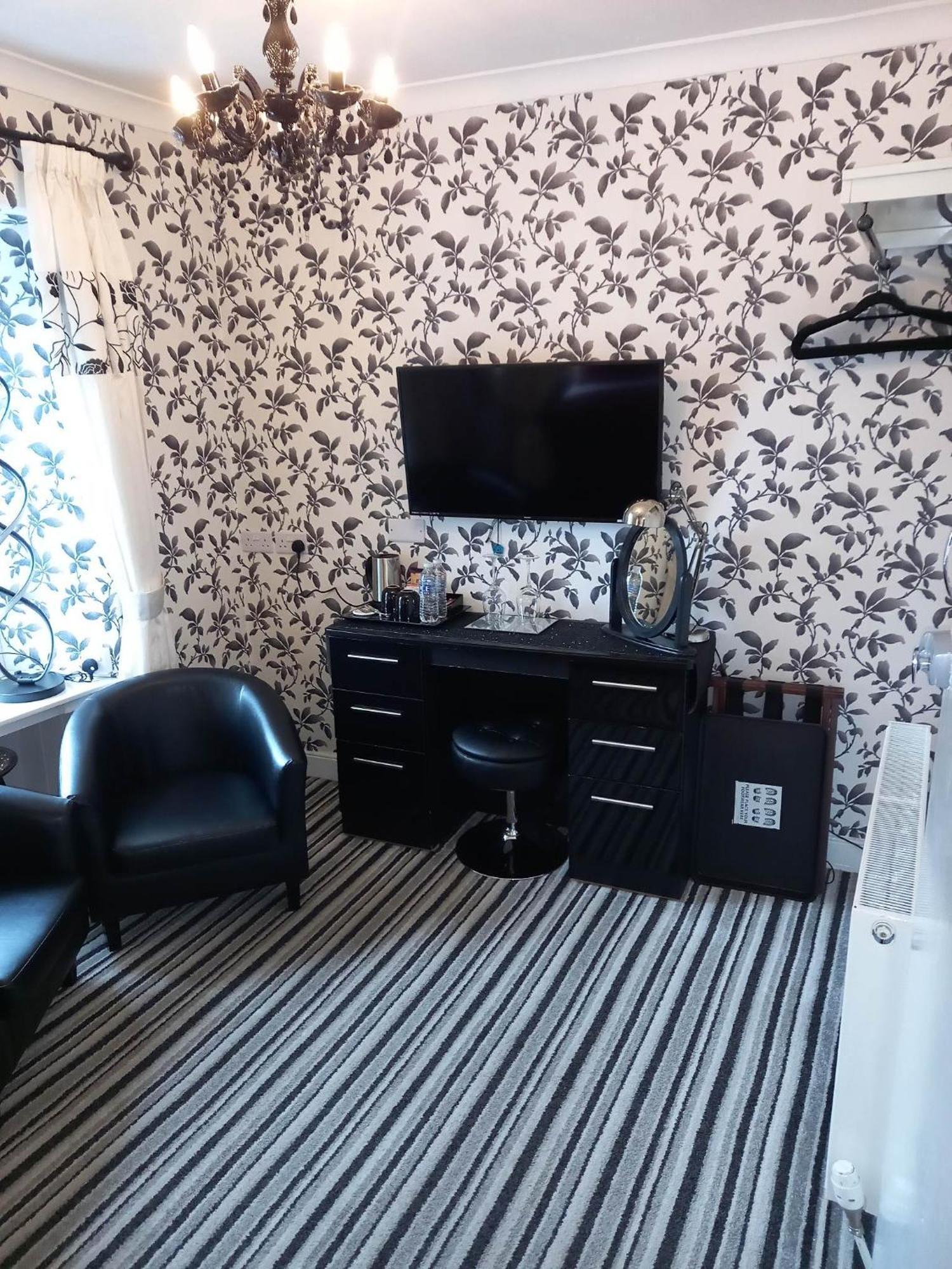 Virginia Cottage Guest House Боунес-он-Уиндермер Экстерьер фото
